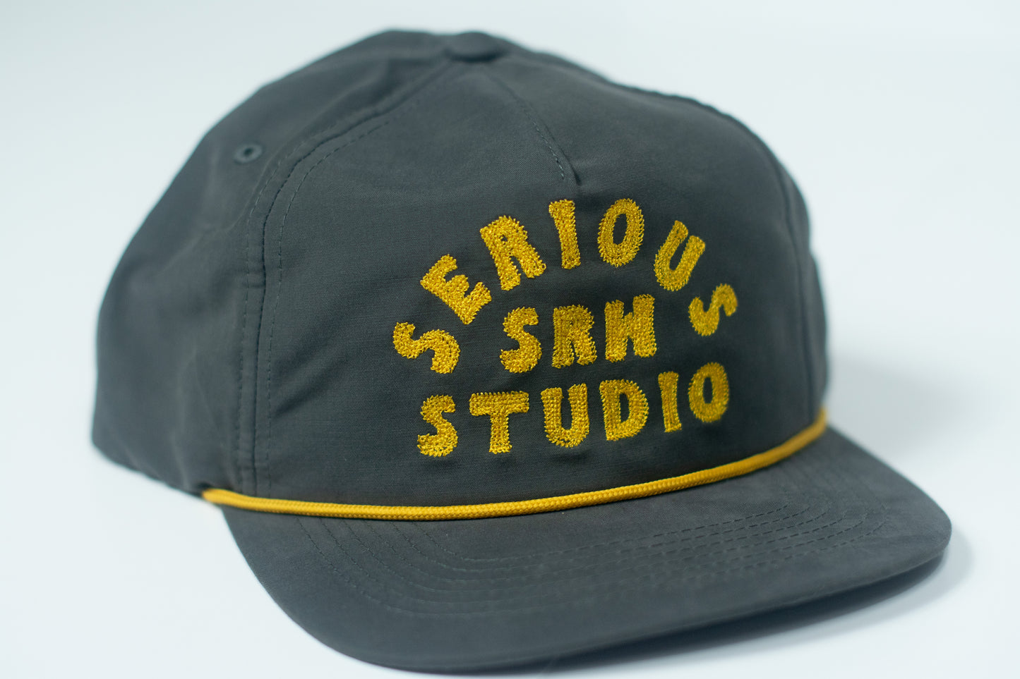 SERIOUS STUDIO CHAIN STITCH SNAPBACK HAT - NAVY / GOLD